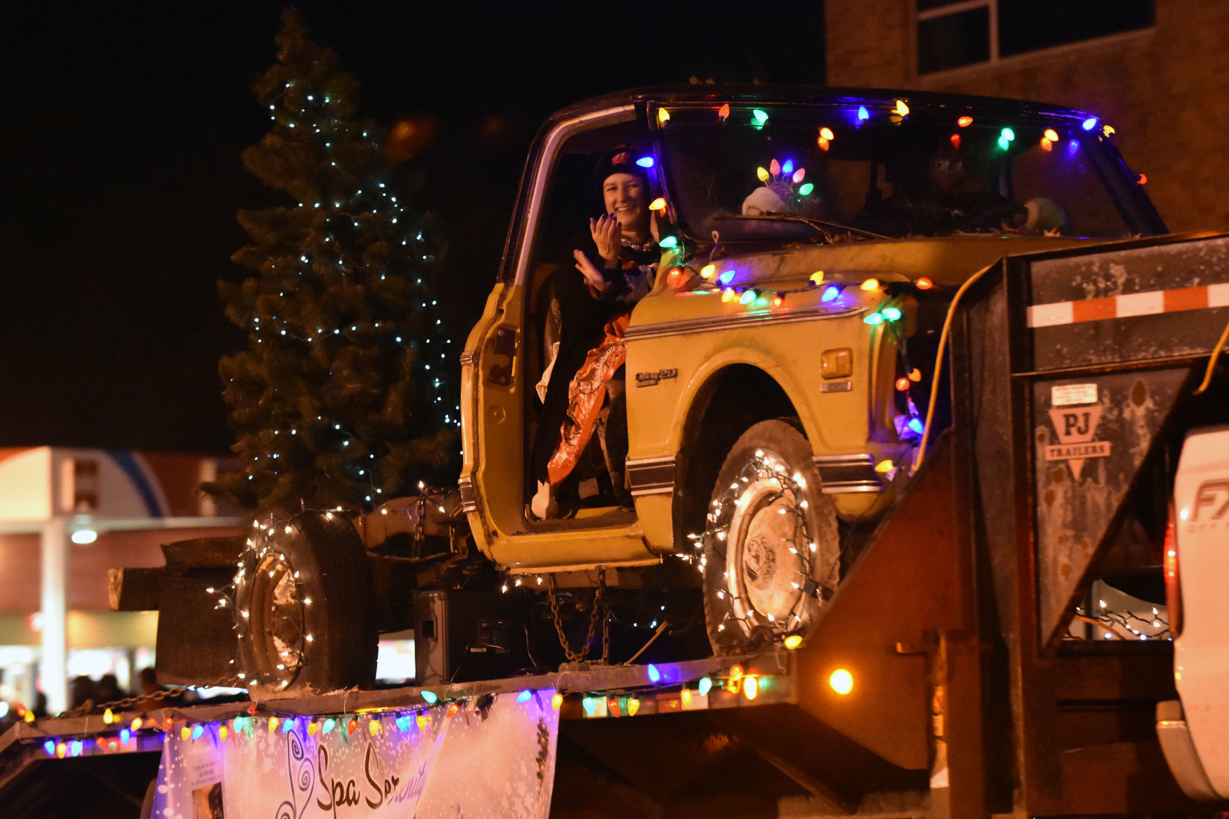 111718-bara-news-collection-light-paradeDSC_0035